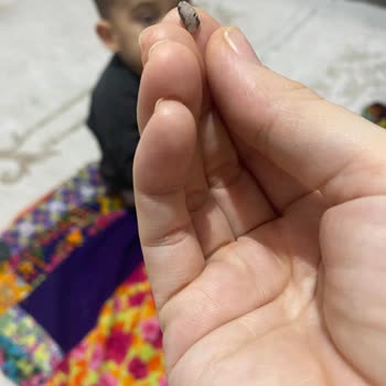 Oslo Gıda Üzümlü Kekten Çıkan Taş