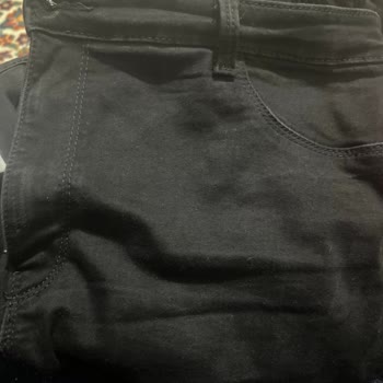 DeFacto'dan Aldığım Kot Pantolon İlk Yıkamada Renk Attı