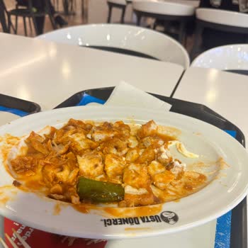 Usta Dönerci Bizim İçin Hüsran Dönerdi