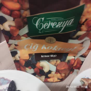 Çerezya Kurtlanmış Ve Bayat Kuruyemiş