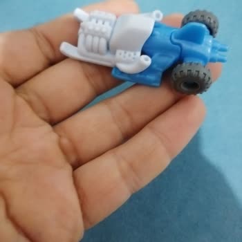 Kinder Joy Sürpriz Yumurtasından Çıkan Oyuncak
