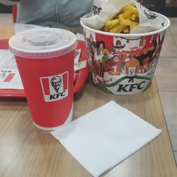 KFC Hayal Kırıklığı Minicik Kovalar