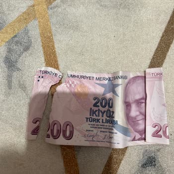 QNB ATM'si Paramı Yırttı