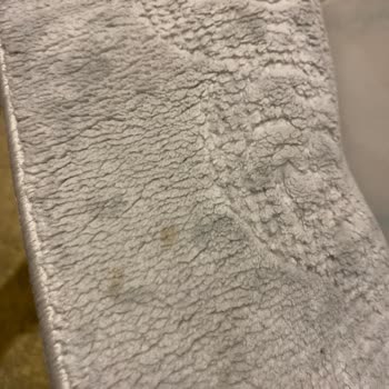 Gül Halı Yıkama (İstanbul) İstanbul Güngören'de Yıkama Sonrası Halı Problemi