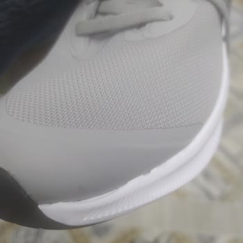 Ayakkabı Dünyası Bile Ayakkabı Üretim Hatası