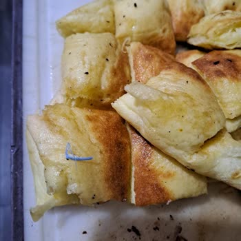 Nimet Gıda Bazlamanın İçinden Plastik Çıktı