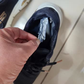 Skechers Garanti Mağduriyeti Yaşıyorum.