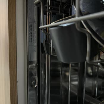 Dw605052FS/TR Samsung Bulaşık Makinesi Paslanıyor!