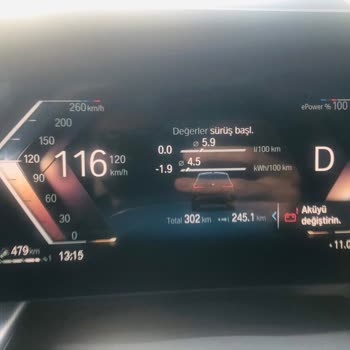 BMW Aracının Arkasında Durmuyor. Akü Değiştirin Uyarısı