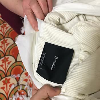 Bershka Montum Söndü Ve Astarı Yırtıldı!