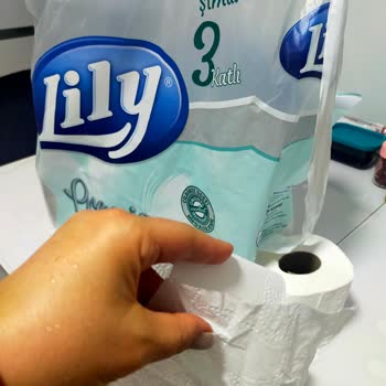 Lily Tuvalet Kağıdı Premium Hayal Kırıklığı, Kağıt Değil Tül!