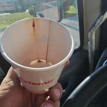 Aytemiz Akaryakıt Kullanılmış Bardakları Başka Müşteriye Veriyor