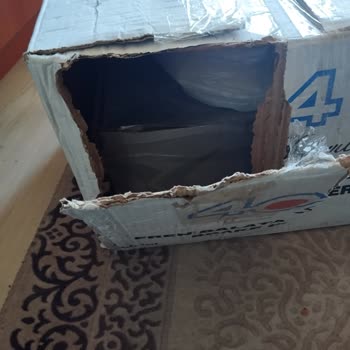 Gardrops PTT Kargom Açılmış