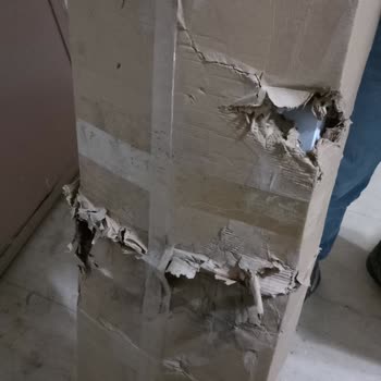 MNG Kargo Sorumsuz Paket Dağıtma!