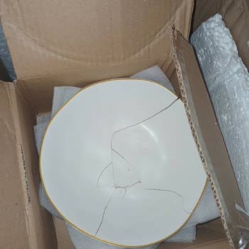 Sürat Kargo Bütün Tabaklarımı Kırdı!