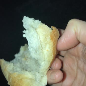 Happy Center Ekmekte Böcek Çıktı