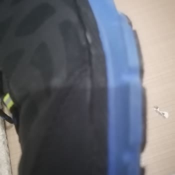 Lumberjack Trendyol'da Satın Alınan Spor Ayakkabının Yırtılma Sorunu