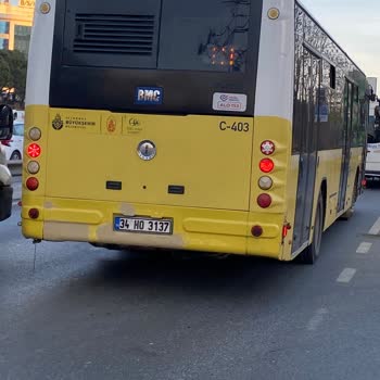 İETT - İstanbul Elektrik Tramvay Tünel Otobüslerin Yolcuları Bilerek Almaması.
