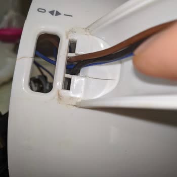 Grundig TM 4961 Cam Demlikli Çay Makinesi