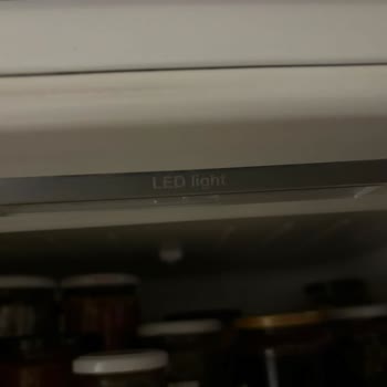Bosch Buzdolabı LED Lambası Yanmıyor
