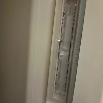 Bosch Buzdolabı LED Lambası Yanmıyor