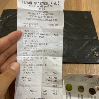 Elvan Gıda Yeni Kutuda Böcek Şoku!