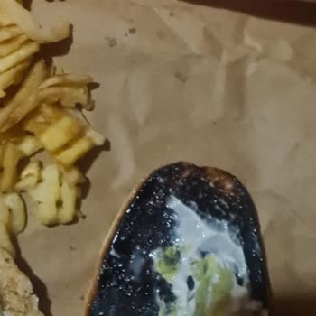 Popeys Bozuk Bayat Yanık Ürün Gönderimi