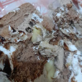 Balsan Unlu Mamüller Bayat Pasta Satıyor