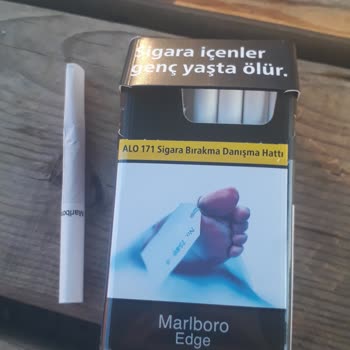 Marlboro Dalın Yarısı Boş