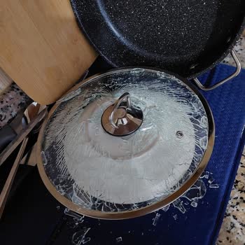 Karaca Züccaciye Karaca Bio Granit Tencere Kapağı Patlama Şikayeti