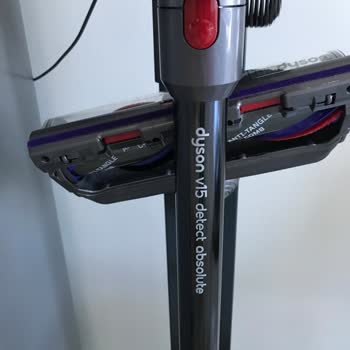 Dyson V15 Boş Kutulu Ürünleri