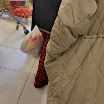 Şok Marketler Kasa Sırası Müdahale Edilmemesi