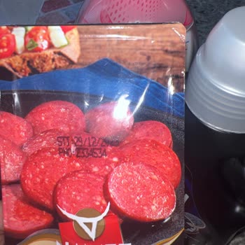 Yemeksepeti Market Tarihi Geçmiş Ürün Satıyor