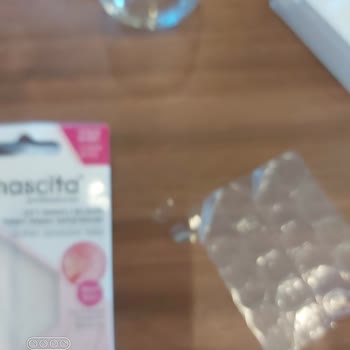 Nascita Marka Tırnak Yapıştırıcısı