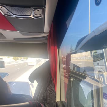 Kamil Koç Şoför Sigara İçiyor