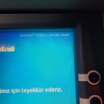 Yapı Kredi Bankası ATM De Para Sıkışması