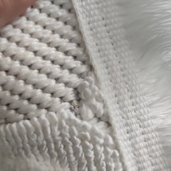 Violet Halı Hasarlı Halı Geldi