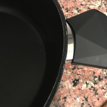 4 Ayda İçi Soyulan Emsan Tencere Sorunu