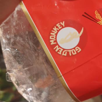 File Market Golden Monkey Eriştesinde Kurtçuk Yumurtası!