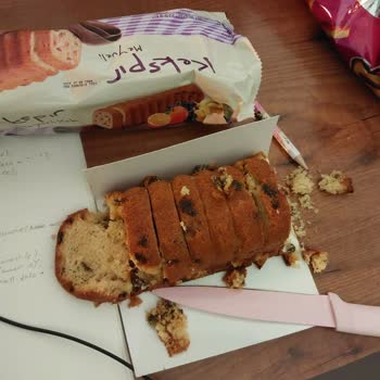 A101 Kekspır Meyveli Kek Plastik Koku