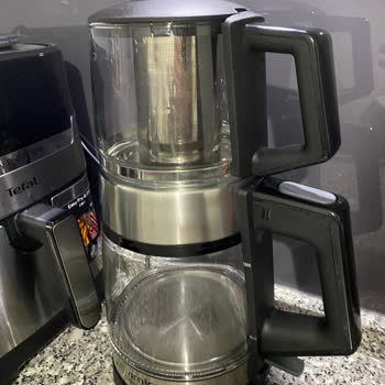 Arnica Küçük Ev Aletleri 6 Günlük 0 Çaycı Şalter Attırıyor