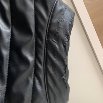 Karaca Giyim'den Alınan Bir Sezonda Yırtılan Mont Sıkıntısı