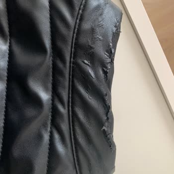 Karaca Giyim'den Alınan Bir Sezonda Yırtılan Mont Sıkıntısı