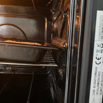 Kumtel Ankastre Fırın Tepsi Düşüyor