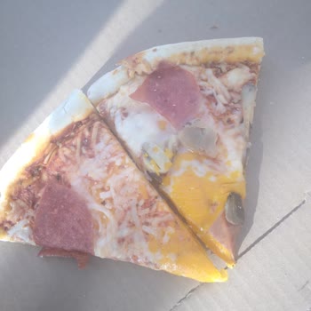 Migros Pişmemiş Ve Bozuk Pizza