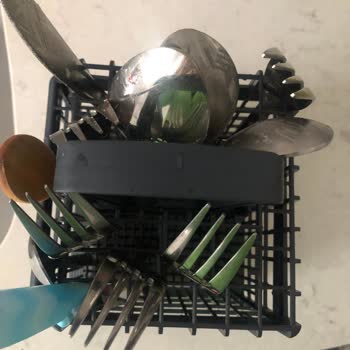 Hoover Çatal/kaşık Sepetinin Çok Küçük Olması