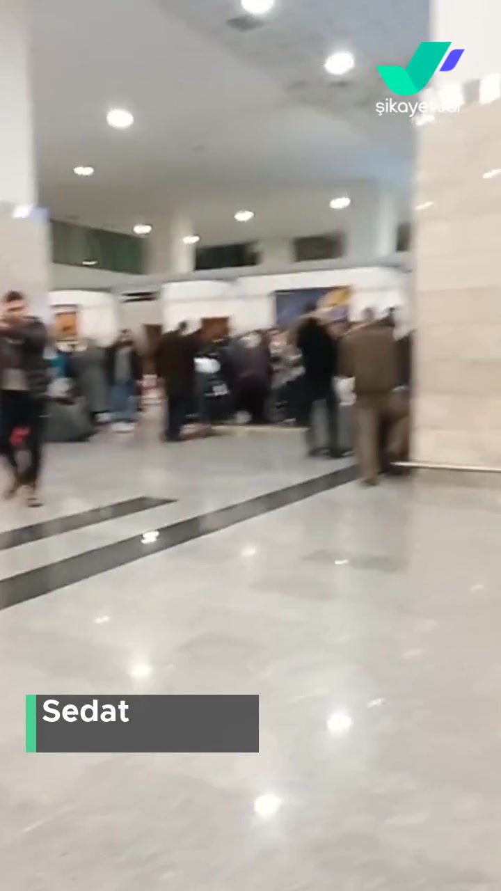 Sunexpress Hava Yolları  Uçağı Gelmiyor videonun kapak resmi