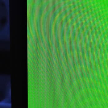 Viewsonic Ölü Piksel İle İlgili Hiçbir Şekilde İlgilenmemesi