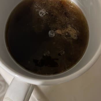 Migros'tan Alınan Didi Markalı Soğuk Çayın İçinden Çıkan Garip Şeyler