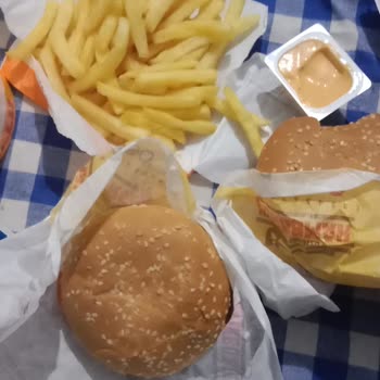 Burger King Hiç Memnun Değilim